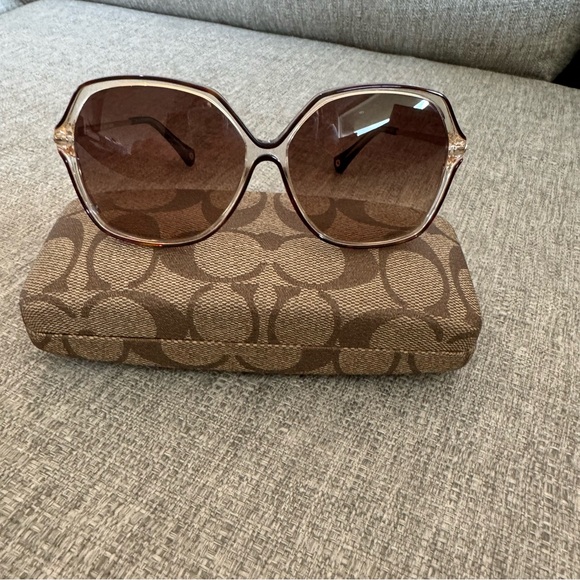 Coach Brown Sunglasses with Case - Picture 3 of 9